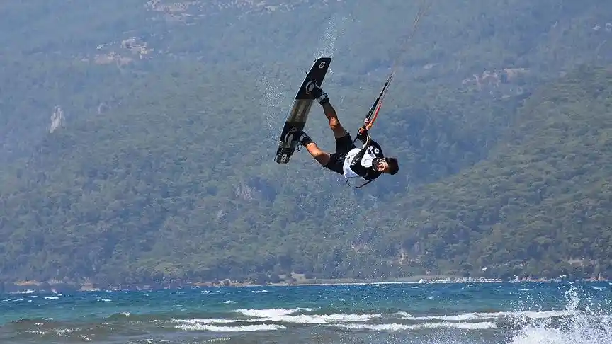 Yücel Körfez Evleri yakınında gezilecek yerler - Akçapınar Kiteboard